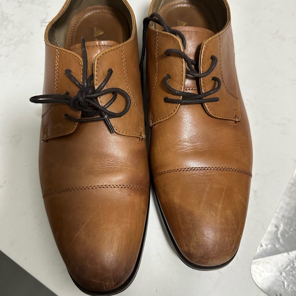 Black shoes men’s size 7 From Browns Shoes Canada, only wore once - Picture 2 of 6